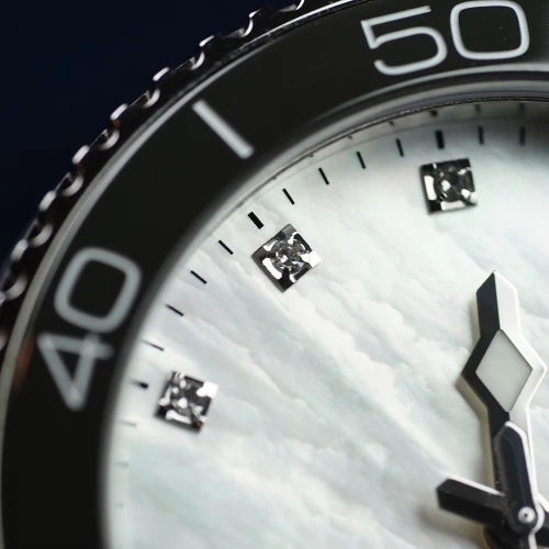 Жіночий годинник LONGINES HYDROCONQUEST L3.370.4.87.6 купити за ціною 105920 грн на сайті - THEWATCH