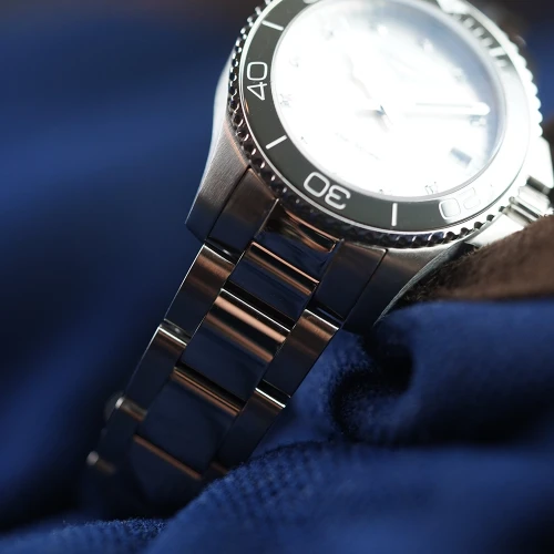 Жіночий годинник LONGINES HYDROCONQUEST L3.370.4.87.6 купити за ціною 105920 грн на сайті - THEWATCH