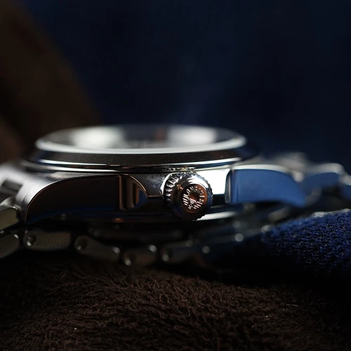 Жіночий годинник LONGINES CONQUEST L3.430.4.72.6 купити за ціною 121500 грн на сайті - THEWATCH