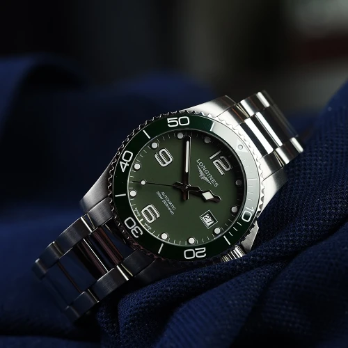 Чоловічий годинник LONGINES HYDROCONQUEST L3.781.4.06.6 купити за ціною 105920 грн на сайті - THEWATCH