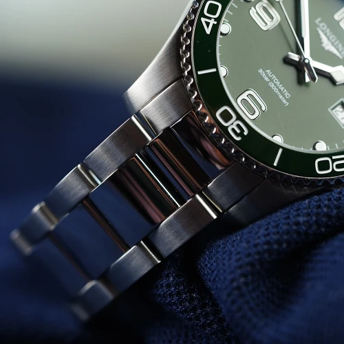 Чоловічий годинник LONGINES HYDROCONQUEST L3.781.4.06.6 купити за ціною 105920 грн на сайті - THEWATCH