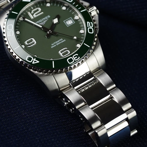 Чоловічий годинник LONGINES HYDROCONQUEST L3.781.4.06.6 купити за ціною 105920 грн на сайті - THEWATCH