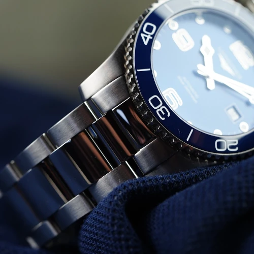 Чоловічий годинник LONGINES HYDROCONQUEST L3.780.4.96.6 купити за ціною 105920 грн на сайті - THEWATCH