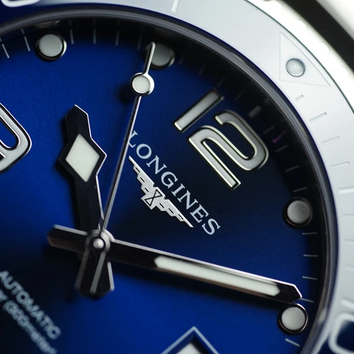 Чоловічий годинник LONGINES HYDROCONQUEST L3.780.4.96.6 купити за ціною 105920 грн на сайті - THEWATCH