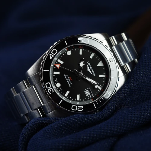 Чоловічий годинник LONGINES HYDROCONQUEST GMT L3.790.4.56.6 купити за ціною 174460 грн на сайті - THEWATCH