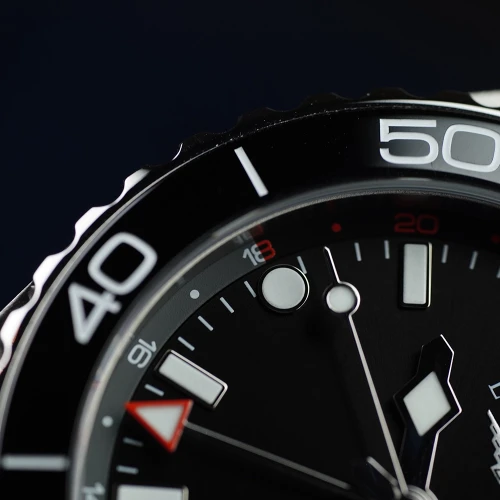 Чоловічий годинник LONGINES HYDROCONQUEST GMT L3.790.4.56.6 купити за ціною 174460 грн на сайті - THEWATCH