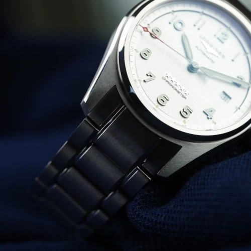 Чоловічий годинник LONGINES SPIRIT L3.810.4.73.6 купити за ціною 130840 грн на сайті - THEWATCH