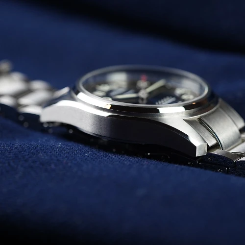 Чоловічий годинник LONGINES SPIRIT L3.811.4.93.6 купити за ціною 137080 грн на сайті - THEWATCH