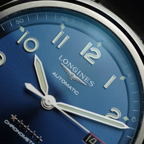 Чоловічий годинник LONGINES SPIRIT L3.811.4.93.6 купити за ціною 137080 грн на сайті - THEWATCH