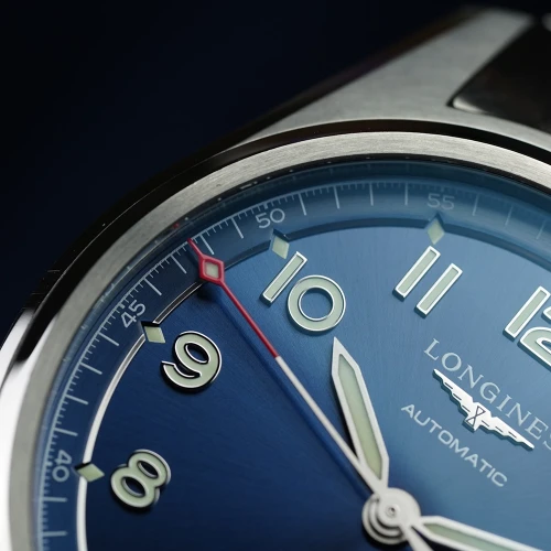 Чоловічий годинник LONGINES SPIRIT L3.811.4.93.6 купити за ціною 137080 грн на сайті - THEWATCH