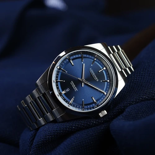 Чоловічий годинник LONGINES CONQUEST L3.830.4.92.6 купити за ціною 0 грн на сайті - THEWATCH