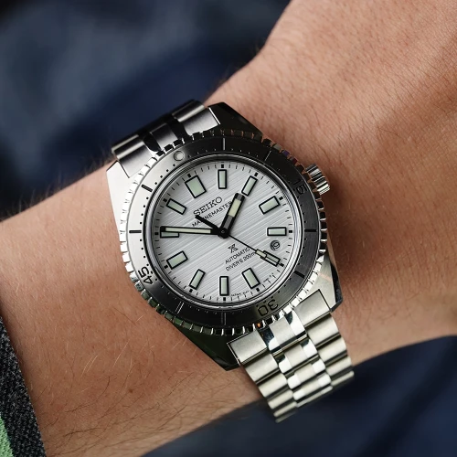 Мужские наручные часы SEIKO PROSPEX 100TH ANNIVERSARY MARINEMASTER 1965 DIVER'S MODERN RE-INTERPRETATION LIMITED EDITION SJE097J1 купить по цене 171700 грн на сайте - THEWATCH