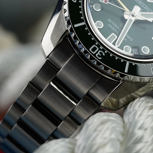 Чоловічий годинник SEIKO PROSPEX 1968 RE-INTERPRETATION GMT SPB381J1 купити за ціною 85900 грн на сайті - THEWATCH