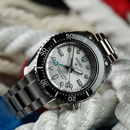 Мужские наручные часы SEIKO PROSPEX 1968 RE-INTERPRETATION GMT ARCTIC OCEAN LIMITED EDITION SPB439J1 купить по цене 90900 грн на сайте - THEWATCH