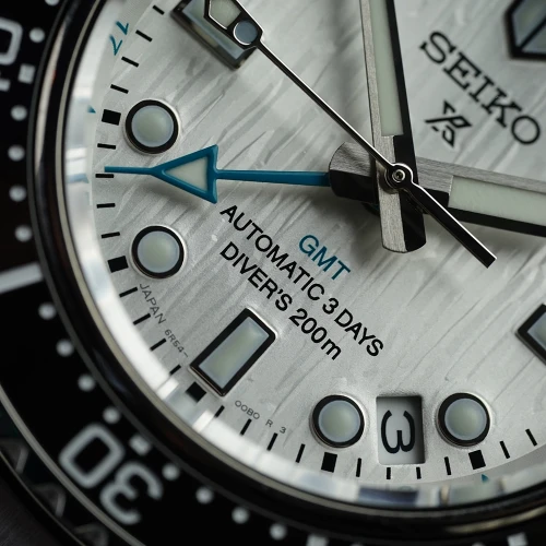 Мужские наручные часы SEIKO PROSPEX 1968 RE-INTERPRETATION GMT ARCTIC OCEAN LIMITED EDITION SPB439J1 купить по цене 90900 грн на сайте - THEWATCH