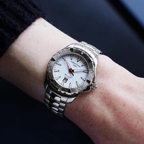 Женские наручные часы CERTINA AQUA DS ACTION LADY C032.251.11.011.01 купить по цене 28880 грн на сайте - THEWATCH