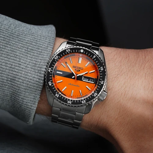 Чоловічий годинник SEIKO 5 SPORTS 55TH ANNIVERSARY SPECIAL EDITION SRPK11K1 купити за ціною 17700 грн на сайті - THEWATCH