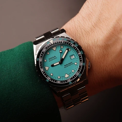 Чоловічий годинник DOXA SUB 600T AQUAMARINE 861.10.241.10 купити за ціною 80500 грн на сайті - THEWATCH
