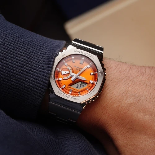 Чоловічий годинник CASIO G-SHOCK GM-2110D-4AER купити за ціною 20250 грн на сайті - THEWATCH