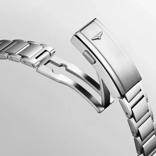 Чоловічий годинник LONGINES HYDROCONQUEST GMT L3.890.4.96.6 купити за ціною 174460 грн на сайті - THEWATCH