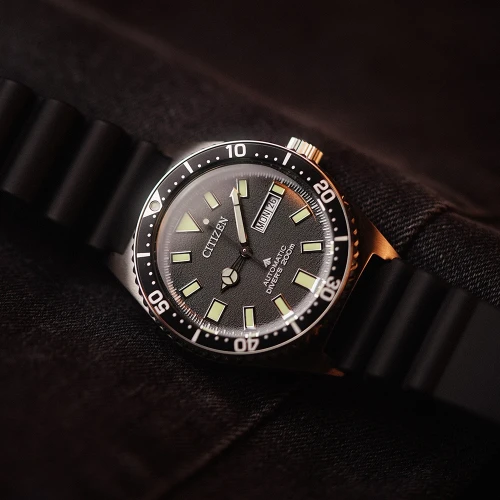 Чоловічий годинник CITIZEN PROMASTER AUTOMATIC 41MM NY0120-01EE купити за ціною 13990 грн на сайті - THEWATCH