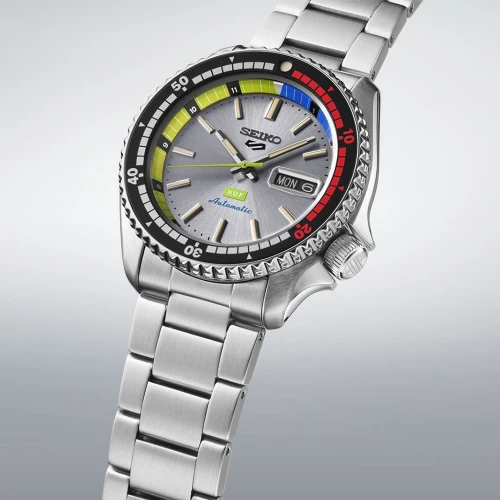 Чоловічий годинник SEIKO 5 SPORTS X HUF LIMITED EDITION SRPL33K1 купити за ціною 20200 грн на сайті - THEWATCH