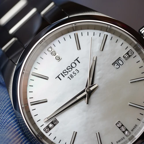 Жіночий годинник TISSOT PR 100 34MM T150.210.11.116.00 купити за ціною 21400 грн на сайті - THEWATCH