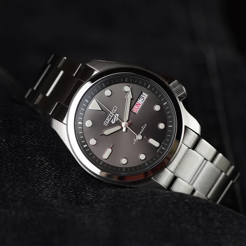 Чоловічий годинник SEIKO 5 SPORTS SRPE51K1 купити за ціною 15700 грн на сайті - THEWATCH