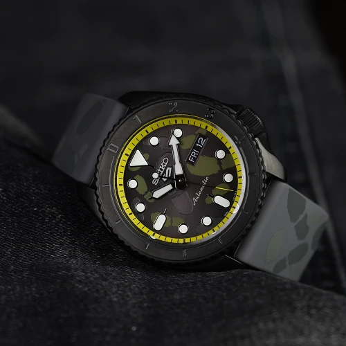 Чоловічий годинник SEIKO SEIKO 5 ONE PIECE SANJI LIMITED EDITION SRPH69K1 купити за ціною 22700 грн на сайті - THEWATCH
