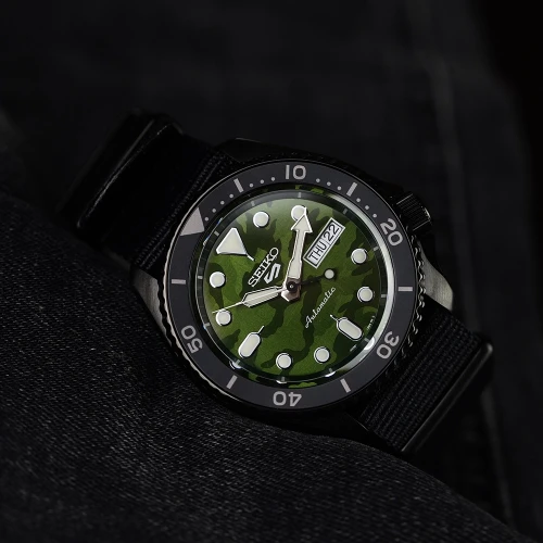 Чоловічий годинник SEIKO SEIKO 5 SRPJ37K1 купити за ціною 18200 грн на сайті - THEWATCH