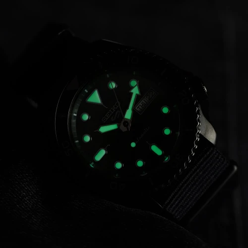 Чоловічий годинник SEIKO SEIKO 5 SRPJ37K1 купити за ціною 18200 грн на сайті - THEWATCH