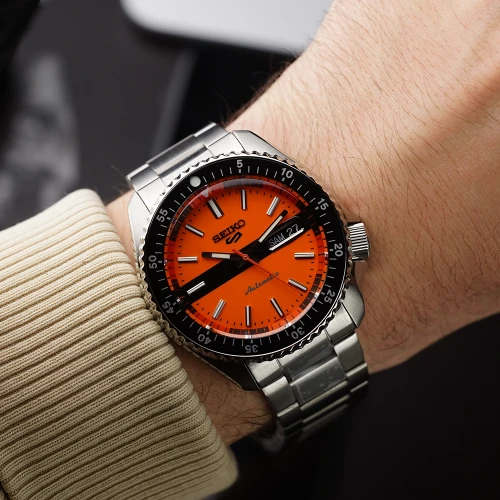 Чоловічий годинник SEIKO 5 SPORTS 55TH ANNIVERSARY SPECIAL EDITION SRPK11K1 купити за ціною 17700 грн на сайті - THEWATCH