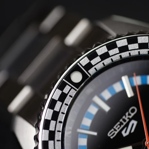 Чоловічий годинник SEIKO 5 SPORTS CHECKER FLAG SPECIAL EDITION SRPK67K1 купити за ціною 17700 грн на сайті - THEWATCH