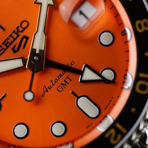 Чоловічий годинник SEIKO 5 SPORTS GMT SSK005K1 купити за ціною 24700 грн на сайті - THEWATCH