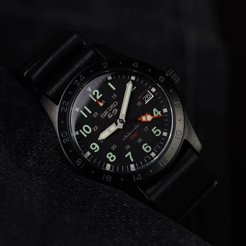 Чоловічий годинник SEIKO 5 SPORTS FIELD GMT SSK025K1 купити за ціною 21700 грн на сайті - THEWATCH