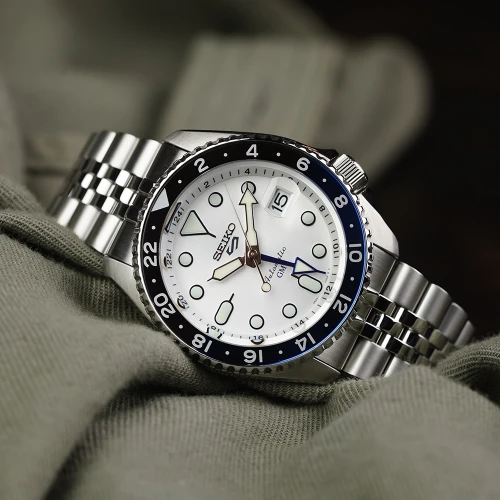 Чоловічий годинник SEIKO 5 SPORTS GMT SSK033K1 купити за ціною 24700 грн на сайті - THEWATCH