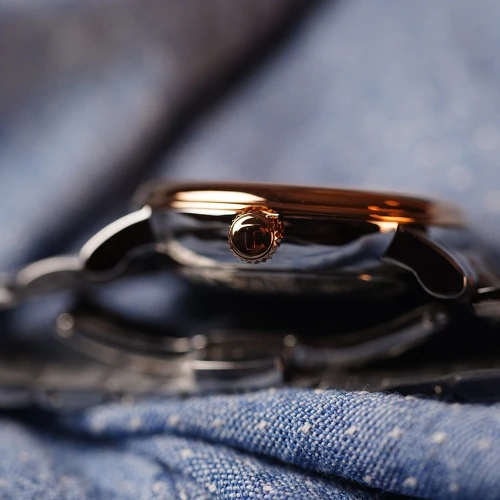 Жіночий годинник TISSOT CARSON PREMIUM AUTOMATIC LADY T122.207.22.036.00 купити за ціною 48910 грн на сайті - THEWATCH