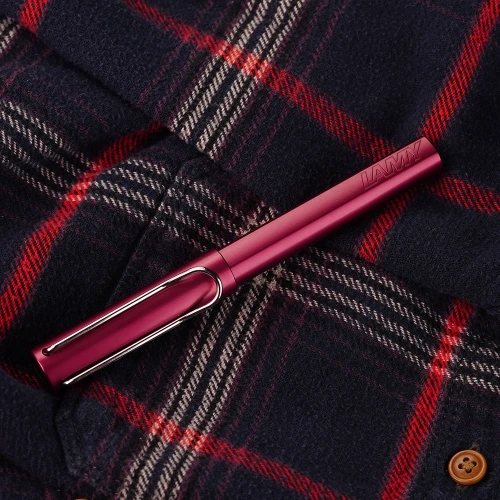 Ручка-роллер LAMY AL-Star Black Purple 4001139 купить по цене 1445 грн на сайте - THEWATCH
