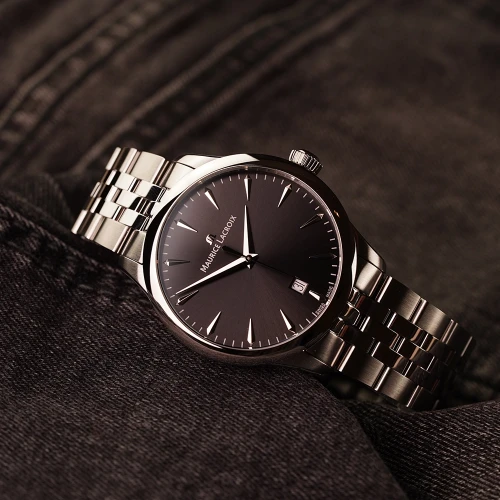 Чоловічий годинник MAURICE LACROIX 1975 QUARTZ 39MM 751007-SS002-330-1 купити за ціною 44700 грн на сайті - THEWATCH