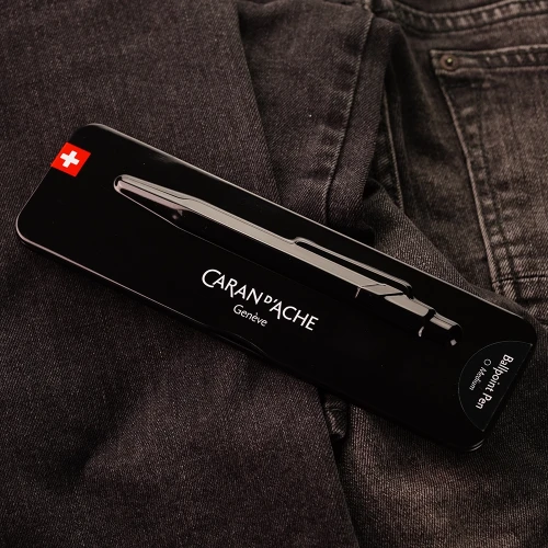 Ручка Caran d'Ache 849 Black Code PREMIUM + box купити за ціною 2575 грн на сайті - THEWATCH