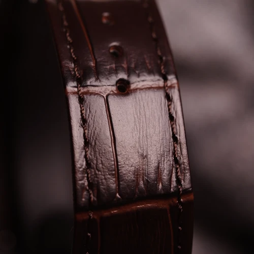 Чоловічий годинник TISSOT PR 100 40MM T150.410.16.031.00 купити за ціною 14980 грн на сайті - THEWATCH