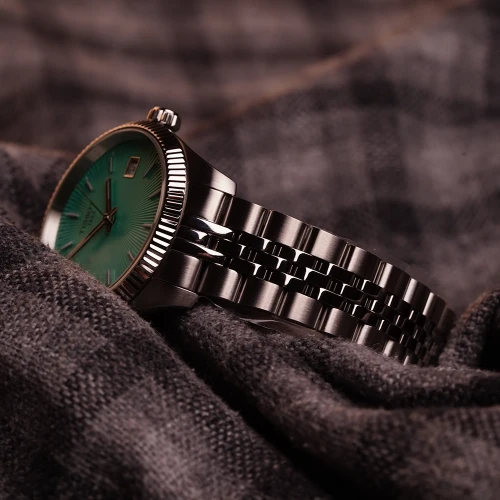 Жіночий годинник TISSOT BALLADE 34MM T156.210.11.091.00 купити за ціною 18340 грн на сайті - THEWATCH