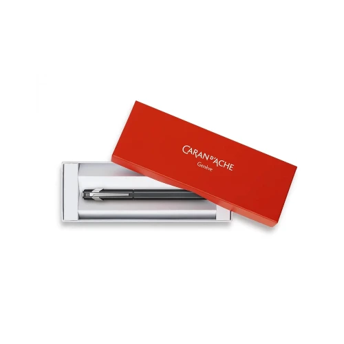 Чорнильна ручка Caran d'Ache 849 Metal Black купити за ціною 3945 грн на сайті - THEWATCH