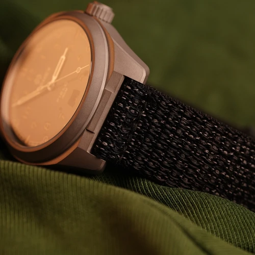 Чоловічий годинник FORMEX FIELD AUTOMATIC "BLACK" 40MM 0660.1.6523.121 купити за ціною 43200 грн на сайті - THEWATCH