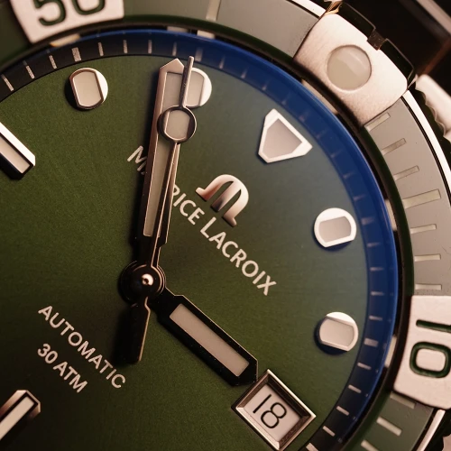 Чоловічий годинник MAURICE LACROIX AIKON VENTURER 38MM AI6057-SSL52-630-1 купити за ціною 131120 грн на сайті - THEWATCH