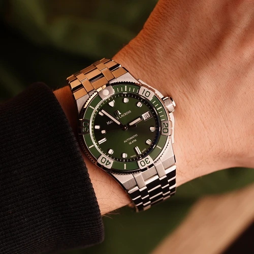 Чоловічий годинник MAURICE LACROIX AIKON VENTURER 38MM AI6057-SSL52-630-1 купити за ціною 131120 грн на сайті - THEWATCH