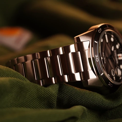 Чоловічий годинник CITIZEN ECO-DRIVE AW1816-89E купити за ціною 9310 грн на сайті - THEWATCH