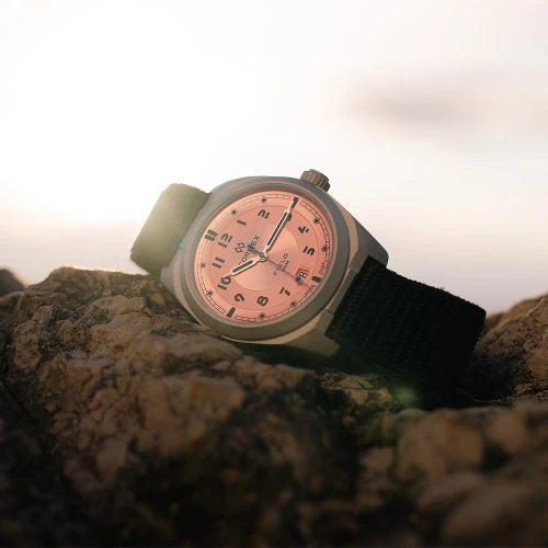 Чоловічий годинник FORMEX FIELD AUTOMATIC "COHO SALMON" 40MM 0660.1.6555.822 купити за ціною 43200 грн на сайті - THEWATCH