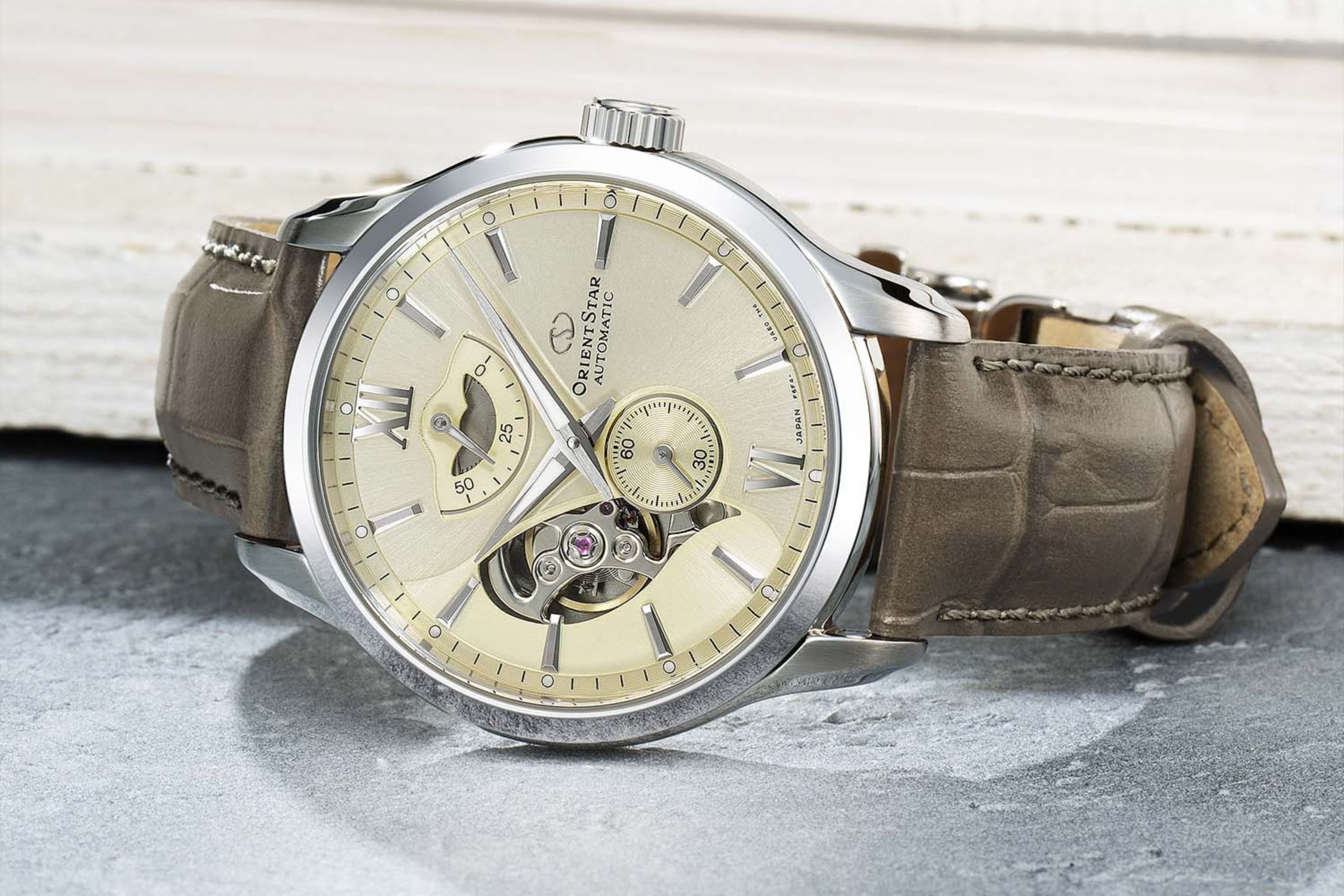 Годинник Orient Star Layered Skeleton RE-AV0B10G